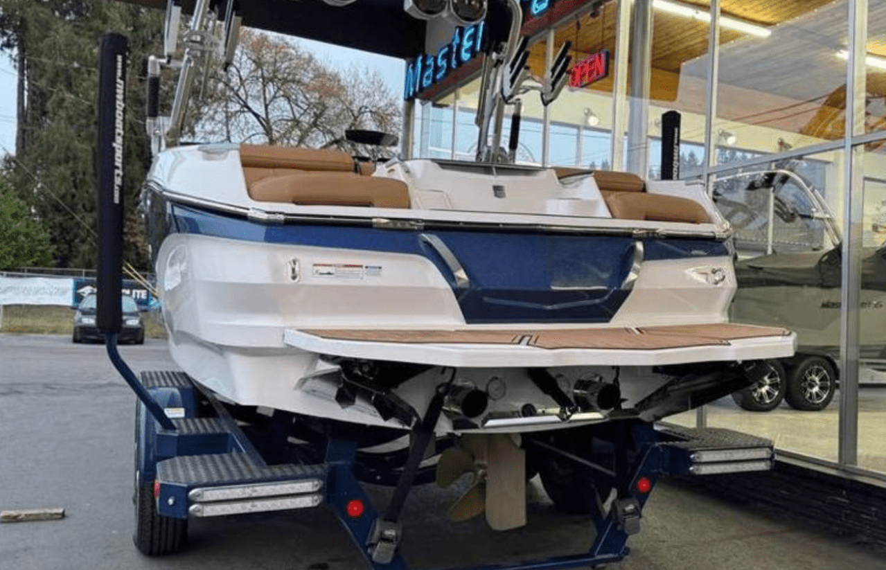 boat.Title